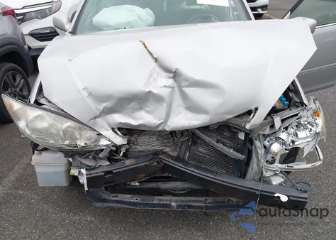 2005 Toyota Camry Le V6 from USA, damaged, VIN 4T1BF32K45U101609